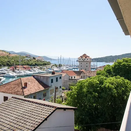 Petra Apartment Marina