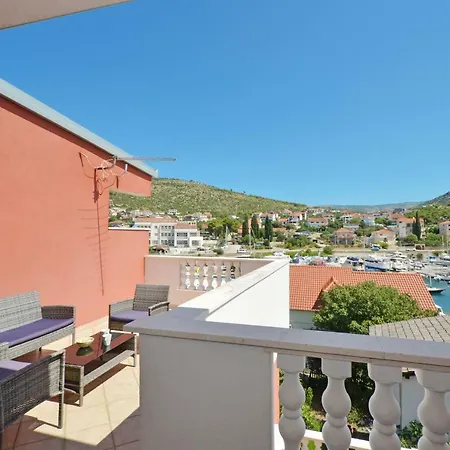 Apartment Petra Marina