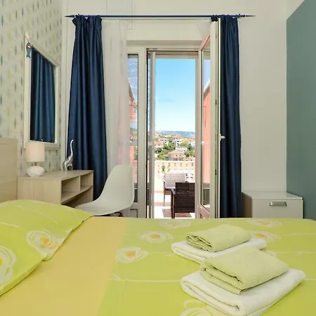 Petra Apartment *