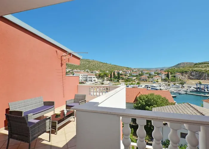 Apartment Petra Marina